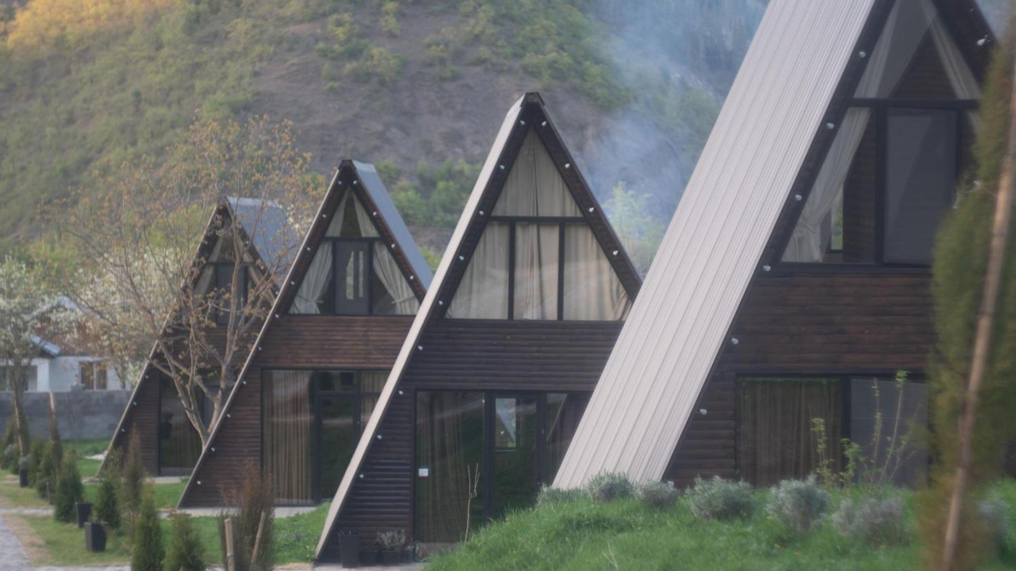 Landhaus Bordzjomi Buitenkant foto